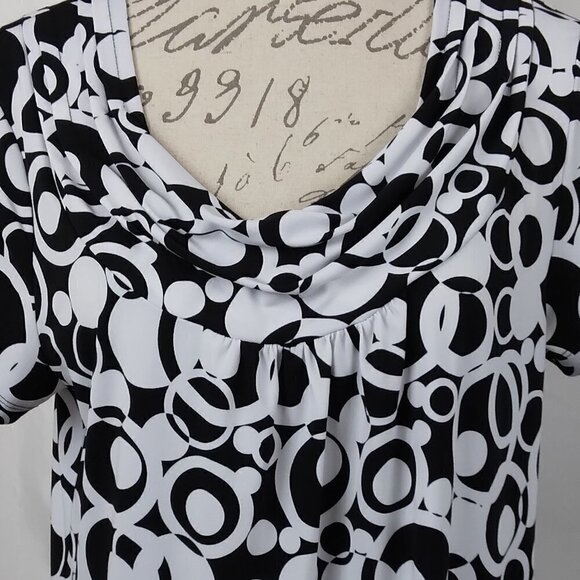 Rafaella | Black White Circle Print Short Sleeve Top | Size L - Picture 2 of 5